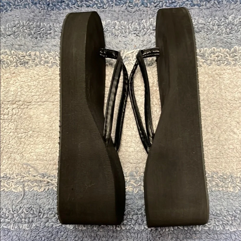 Platform Flip Flops - Picture 3 of 9